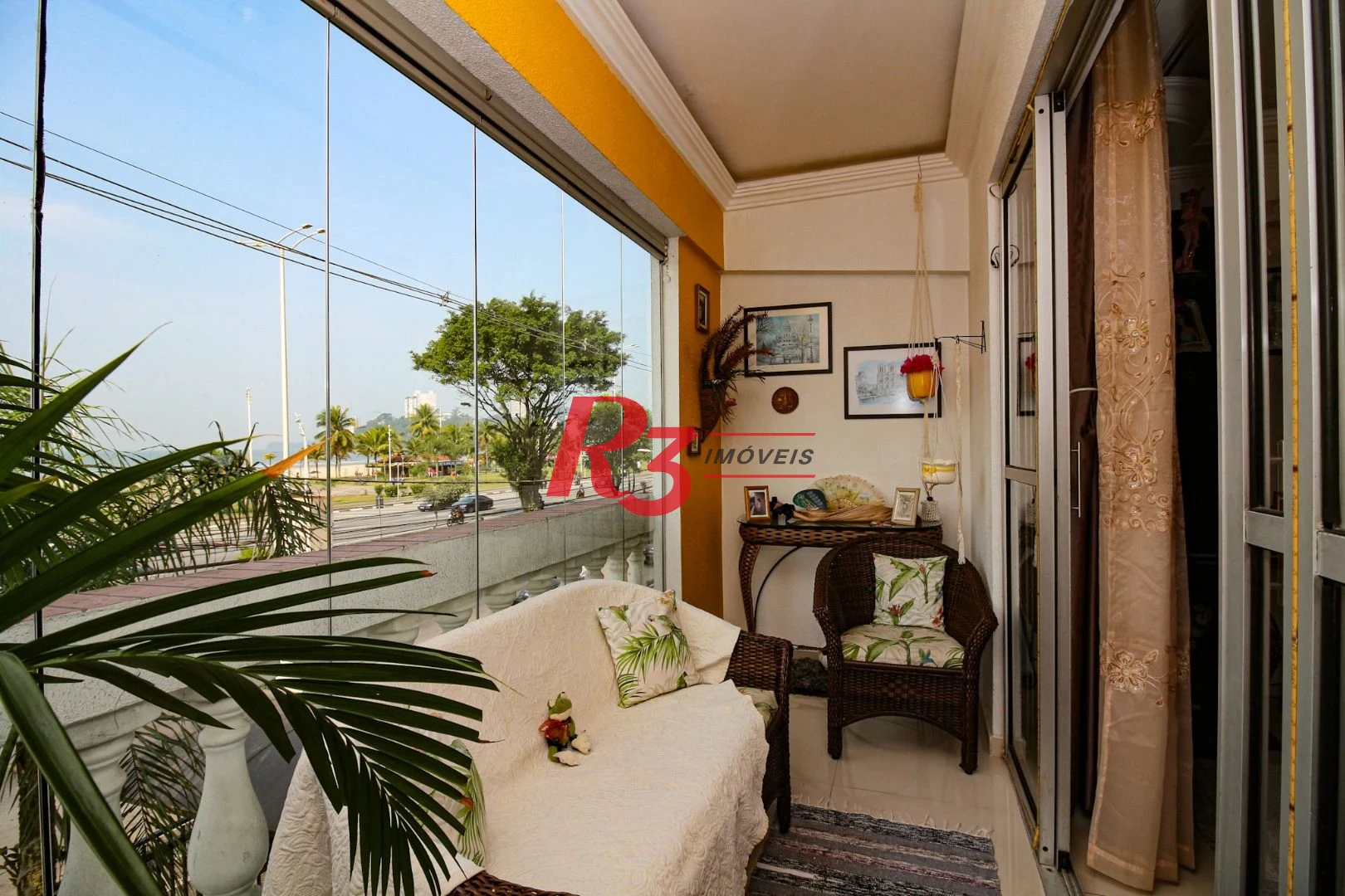 Apartamento à venda, 73 m² por R$ 480.000,00 - Itararé - São Vicente/SP