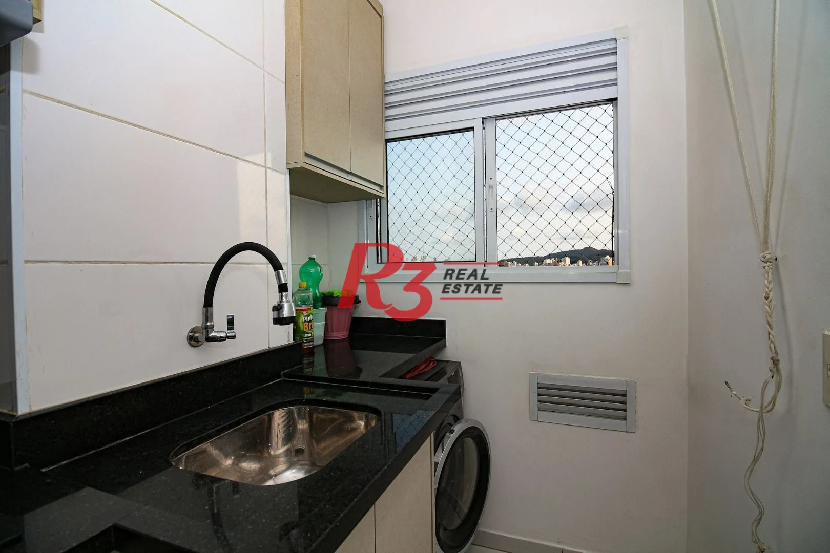 Apartamento com 2 dormitórios para alugar, 60 m² por R$ 3.000,02/mês - Castelo - Santos/SP