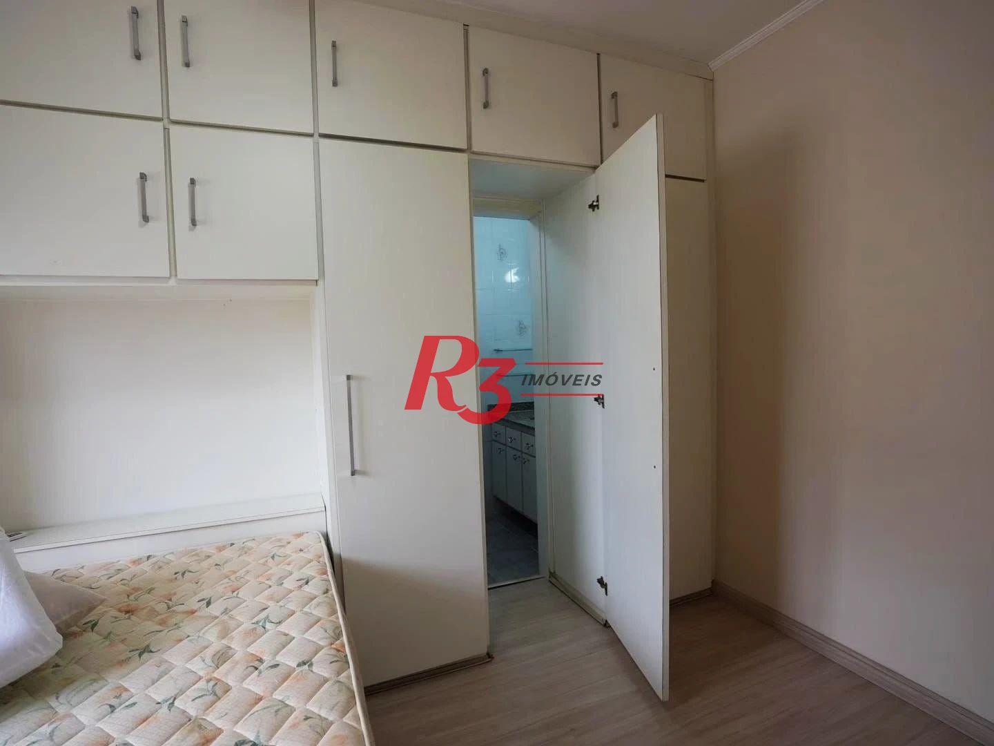 Apartamento com 3 dormitórios à venda, 114 m² por R$ 690.000,00 - Boqueirão - Santos/SP