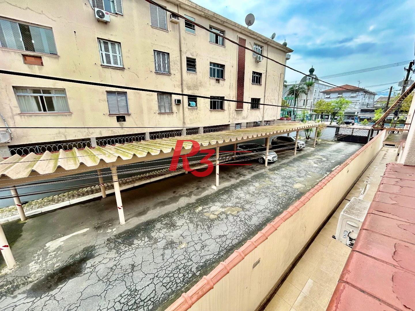 Apartamento com 2 dormitórios à venda, 72 m² por R$ 350.000,00 - Embaré - Santos/SP