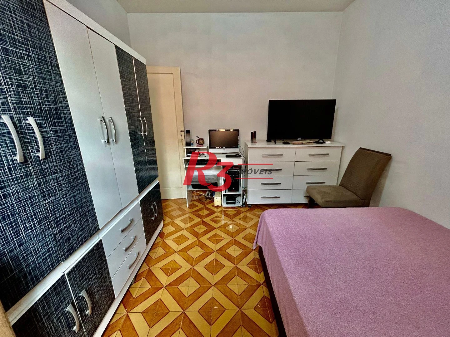 Apartamento com 2 dormitórios à venda, 72 m² por R$ 350.000,00 - Embaré - Santos/SP