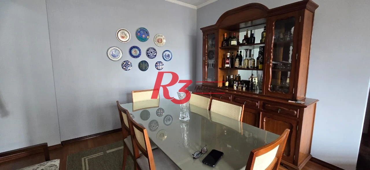 Apartamento com 2 dormitórios à venda, 97 m² por R$ 700.000,00 - Gonzaga - Santos/SP