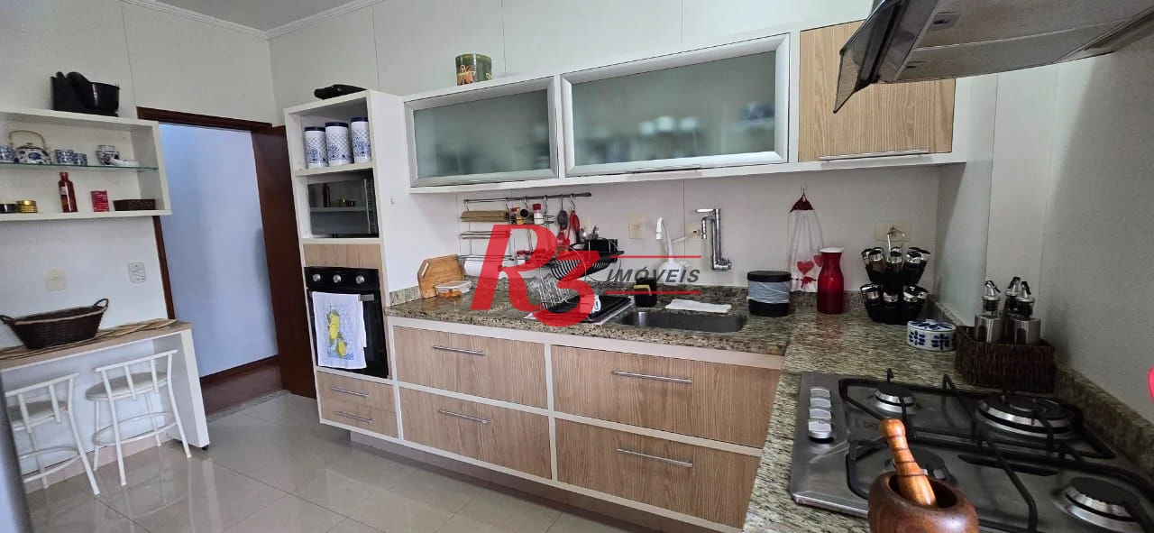 Apartamento com 2 dormitórios à venda, 97 m² por R$ 700.000,00 - Gonzaga - Santos/SP