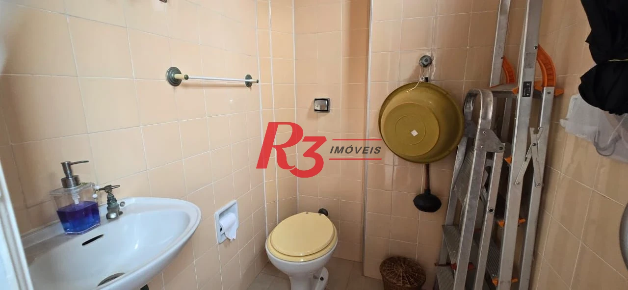 Apartamento com 2 dormitórios à venda, 97 m² por R$ 700.000,00 - Gonzaga - Santos/SP