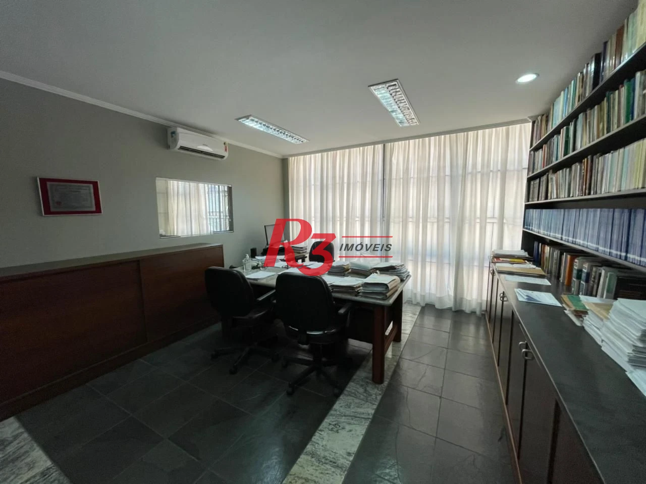 Sala à venda, 117 m² por R$ 330.000 - Centro - Santos/SP