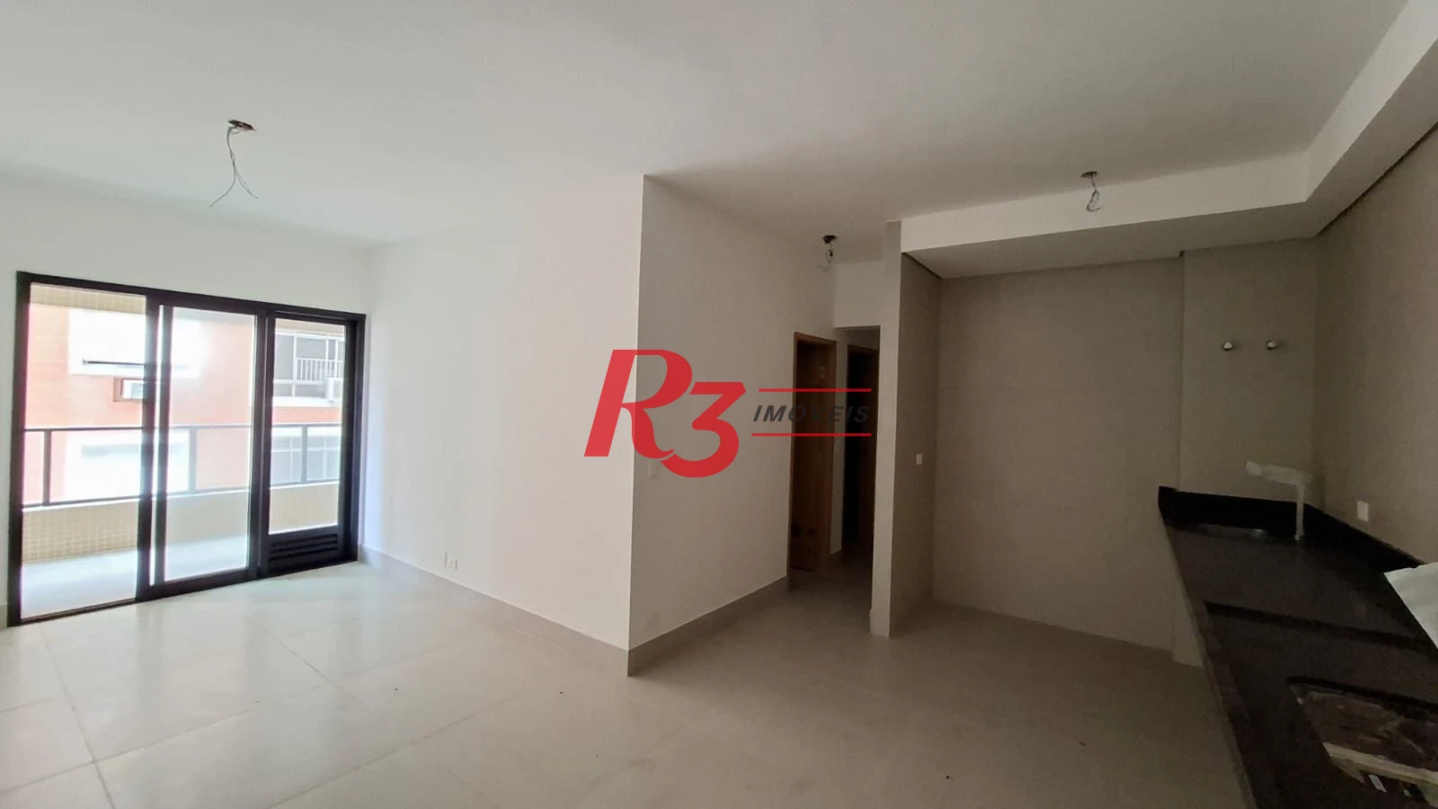 Apartamento novo à venda, 2 quartos (1 suite), próximo à praia, José Menino, Santos SP