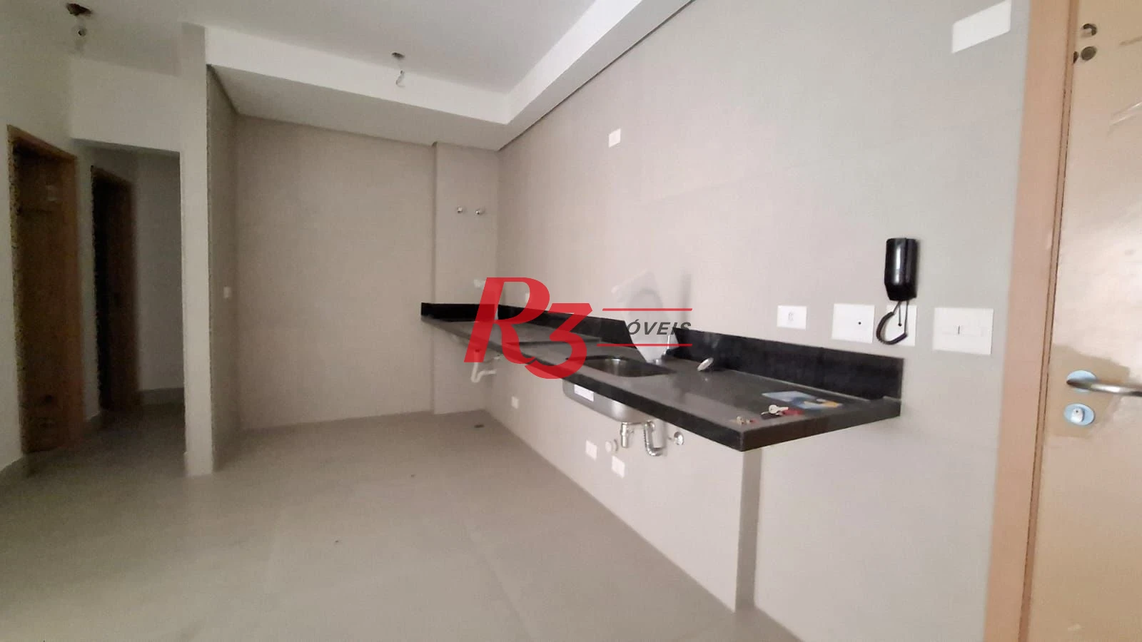 Apartamento novo à venda, 2 quartos (1 suite), próximo à praia, José Menino, Santos SP
