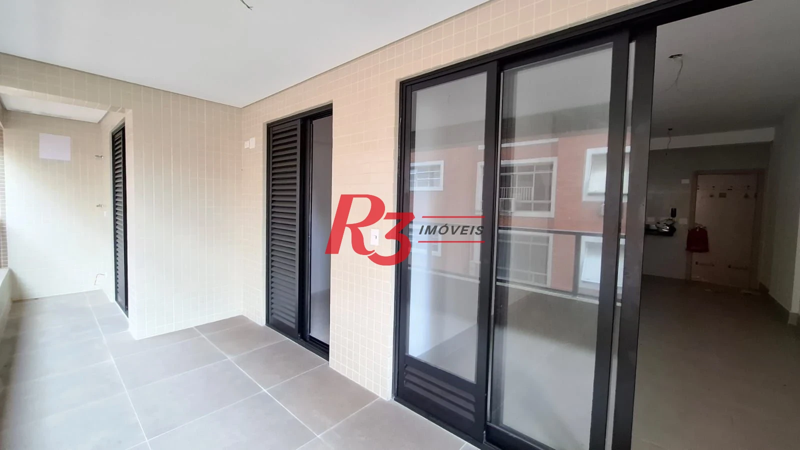 Apartamento novo à venda, 2 quartos (1 suite), próximo à praia, José Menino, Santos SP