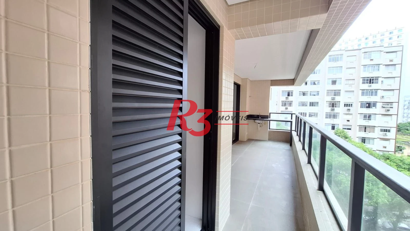 Apartamento novo à venda, 2 quartos (1 suite), próximo à praia, José Menino, Santos SP