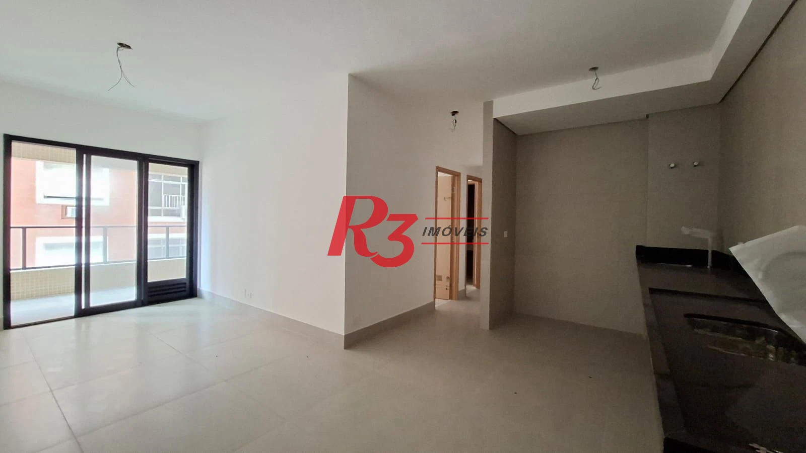 Apartamento novo à venda, 2 quartos (1 suite), próximo à praia, José Menino, Santos SP