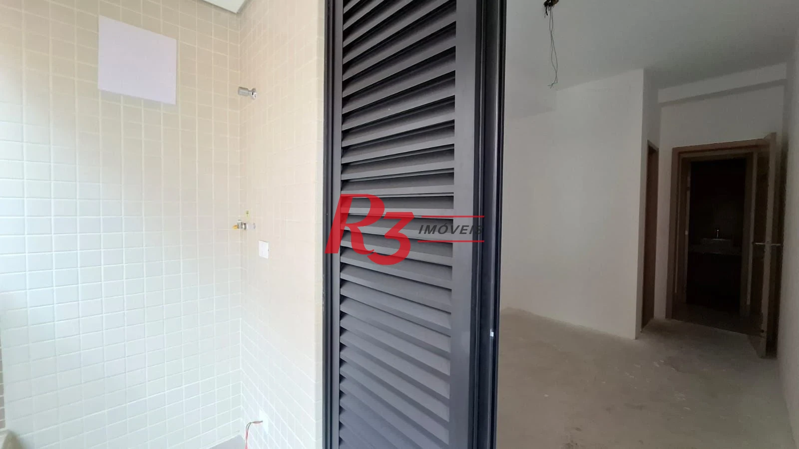 Apartamento novo à venda, 2 quartos (1 suite), próximo à praia, José Menino, Santos SP