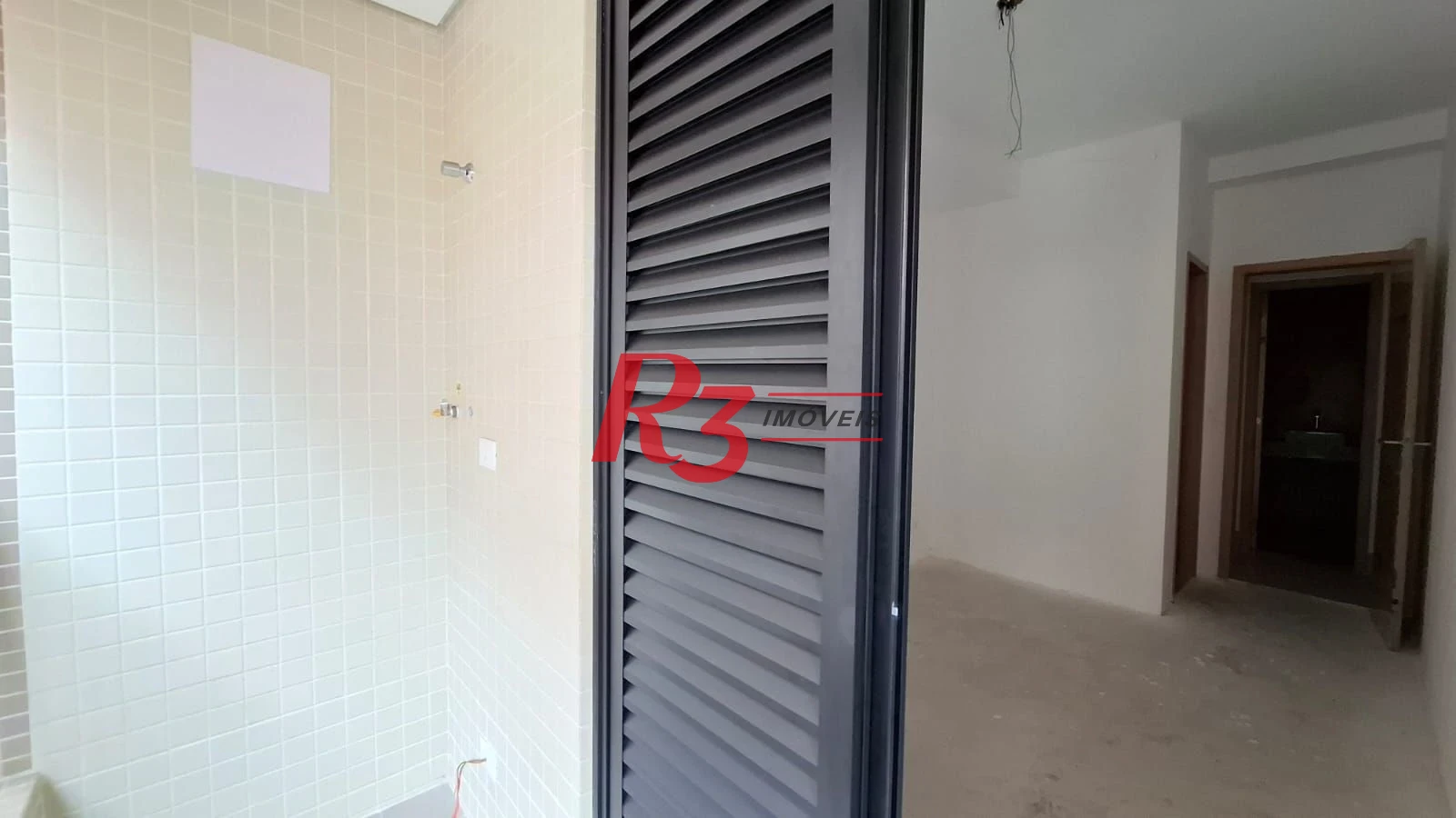 Apartamento novo à venda, 2 quartos (1 suite), próximo à praia, José Menino, Santos SP