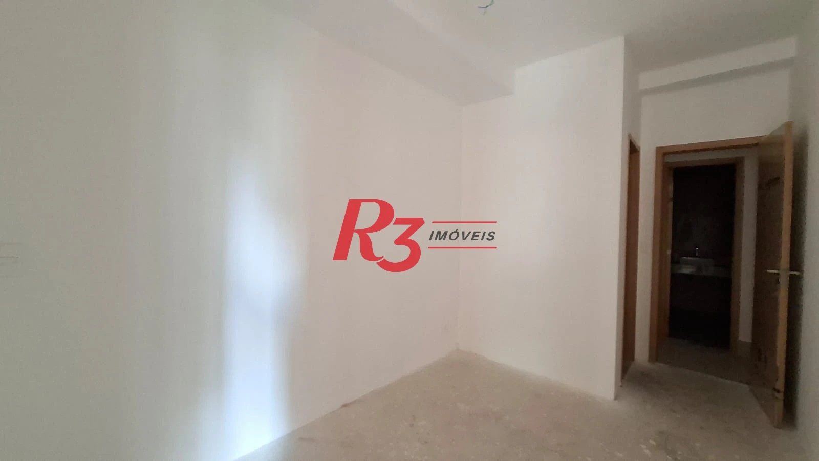 Apartamento novo à venda, 2 quartos (1 suite), próximo à praia, José Menino, Santos SP