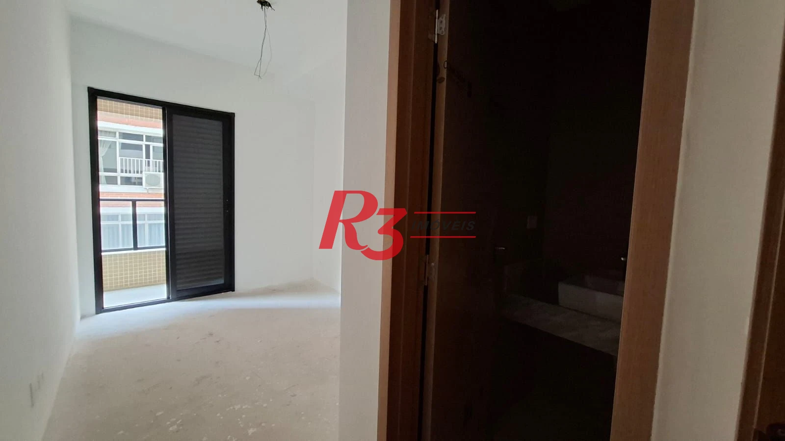 Apartamento novo à venda, 2 quartos (1 suite), próximo à praia, José Menino, Santos SP