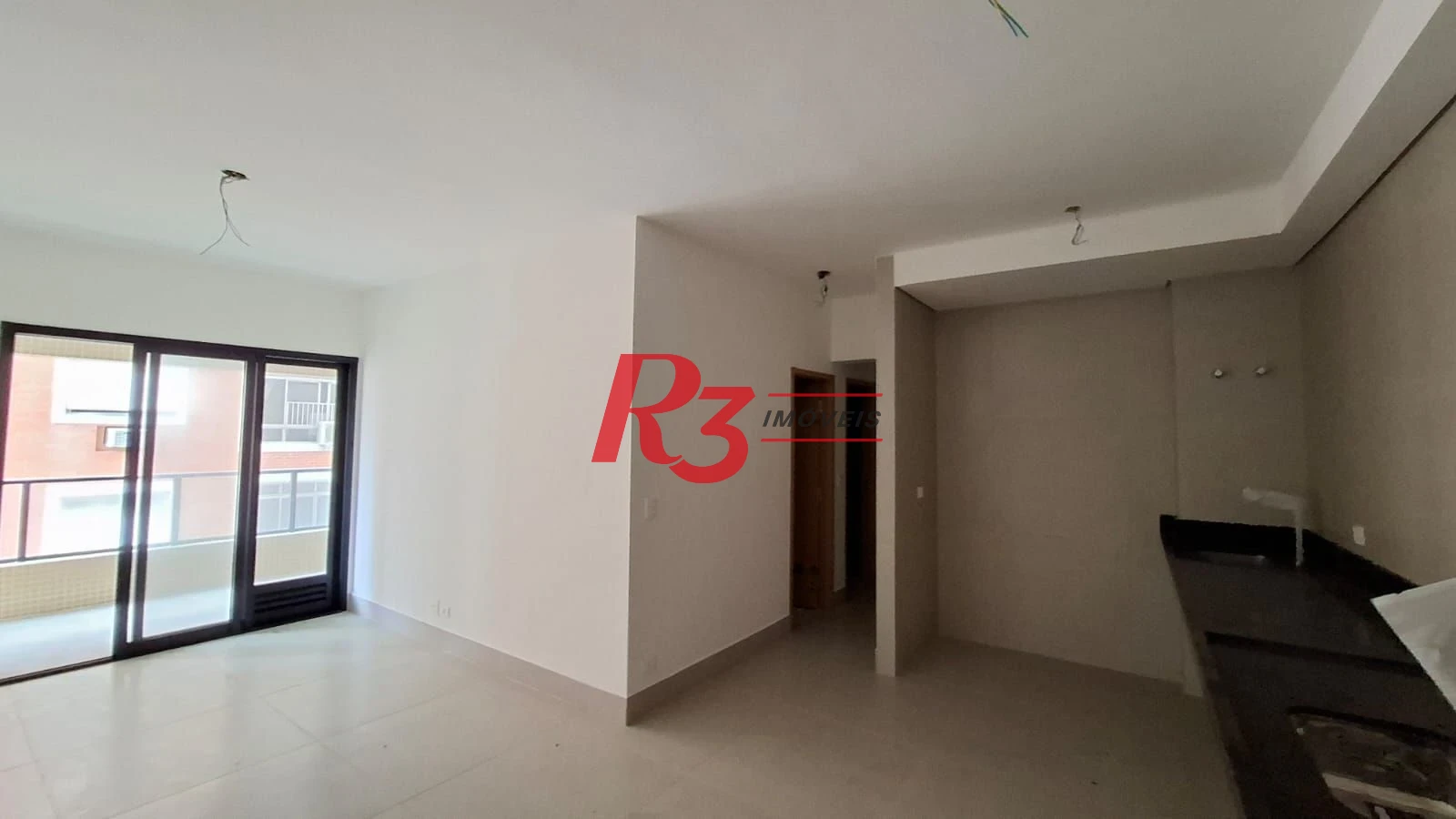 Apartamento novo à venda, 2 quartos (1 suite), próximo à praia, José Menino, Santos SP