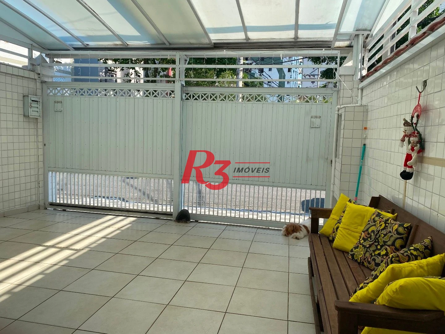Casa com 3 dormitórios à venda, 106 m² por R$ 990.000,00 - Campo Grande - Santos/SP