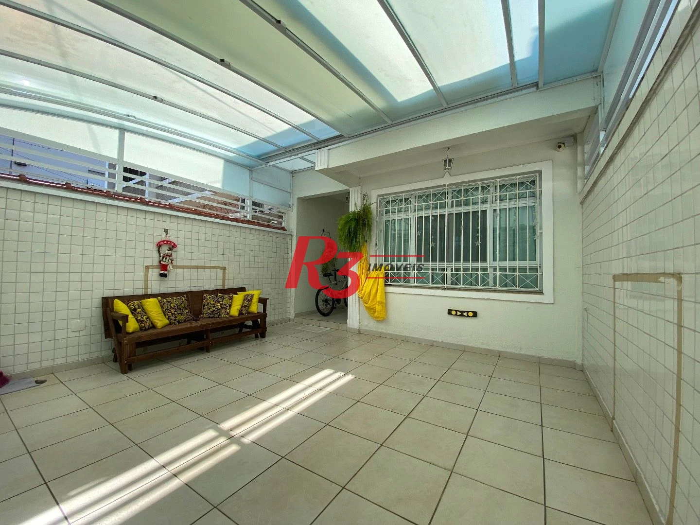 Casa com 3 dormitórios à venda, 106 m² por R$ 990.000,00 - Campo Grande - Santos/SP