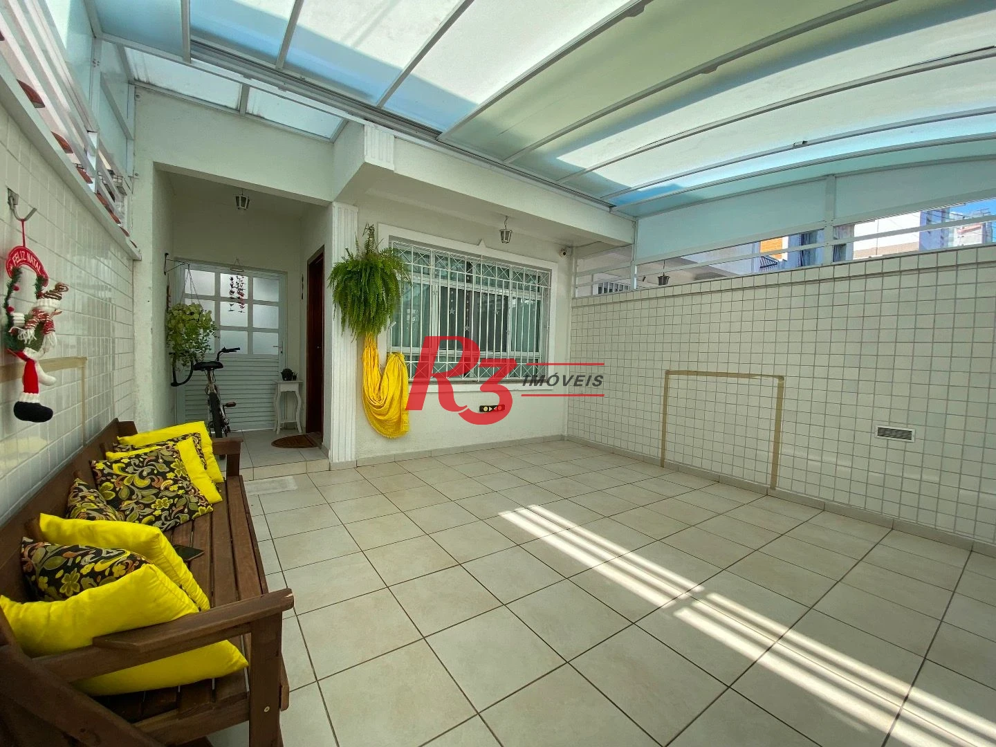 Casa com 3 dormitórios à venda, 106 m² por R$ 990.000,00 - Campo Grande - Santos/SP