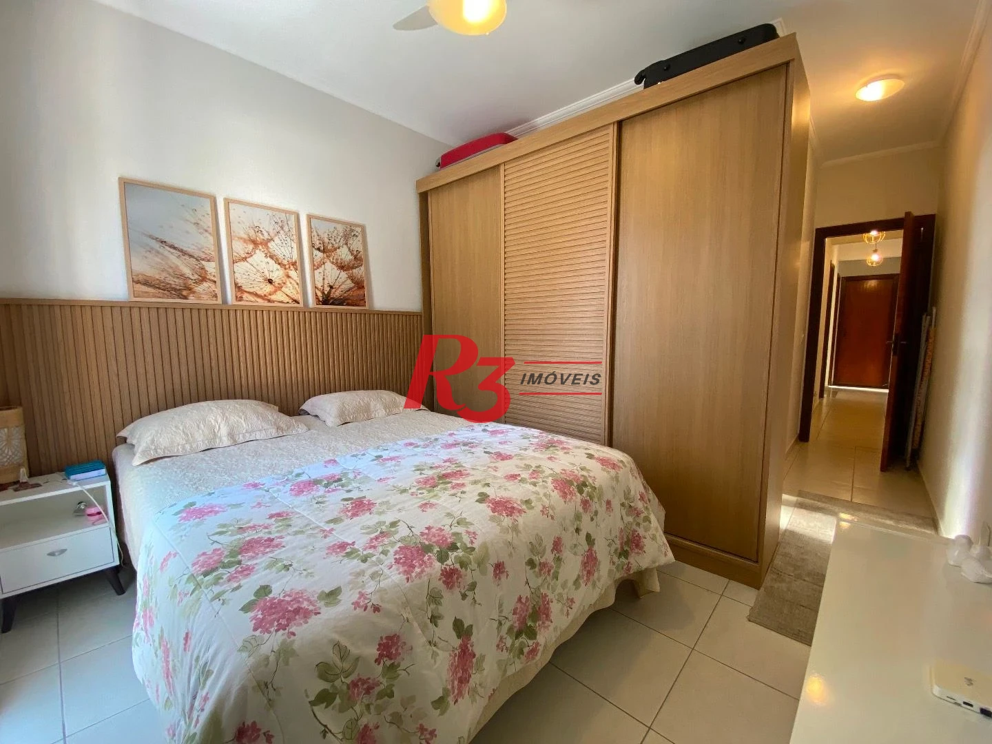 Casa com 3 dormitórios à venda, 106 m² por R$ 990.000,00 - Campo Grande - Santos/SP