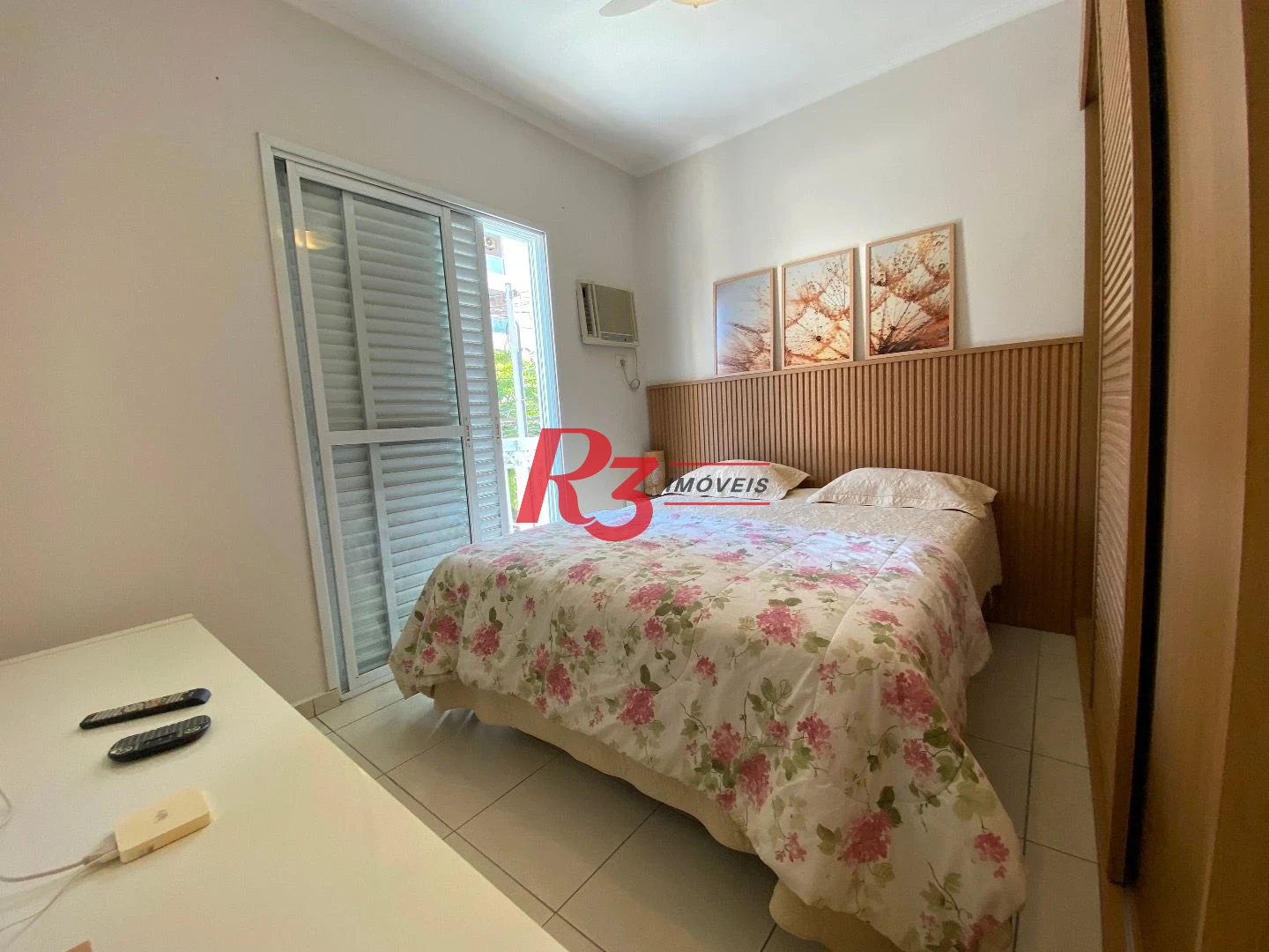 Casa com 3 dormitórios à venda, 106 m² por R$ 990.000,00 - Campo Grande - Santos/SP