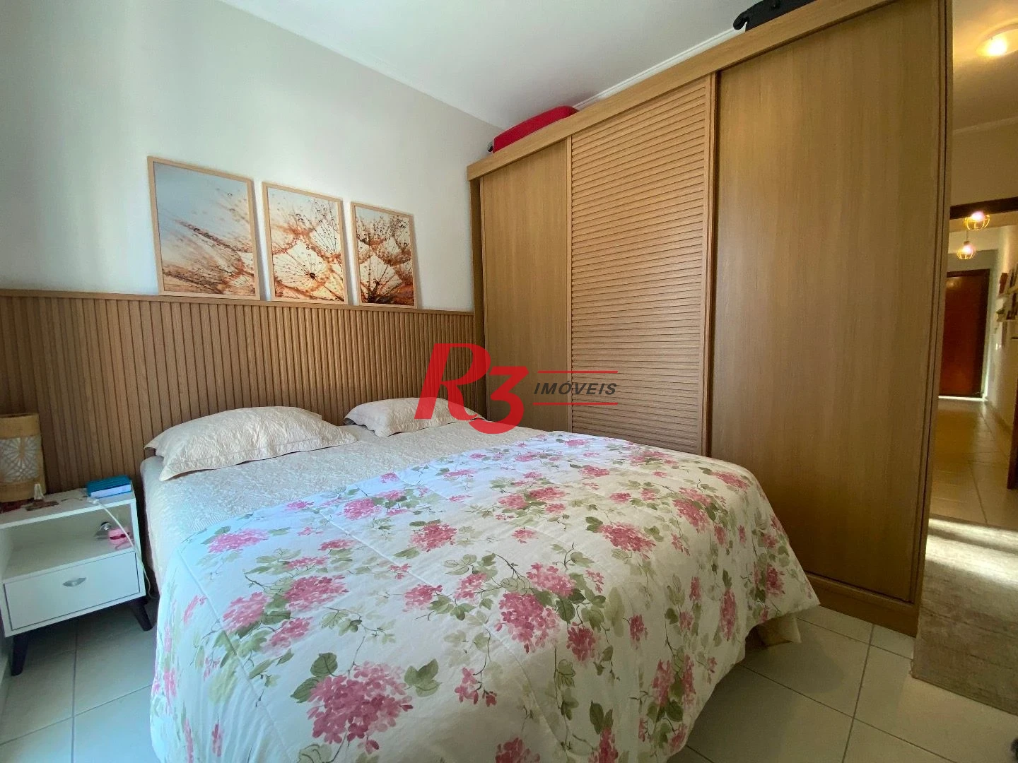 Casa com 3 dormitórios à venda, 106 m² por R$ 990.000,00 - Campo Grande - Santos/SP
