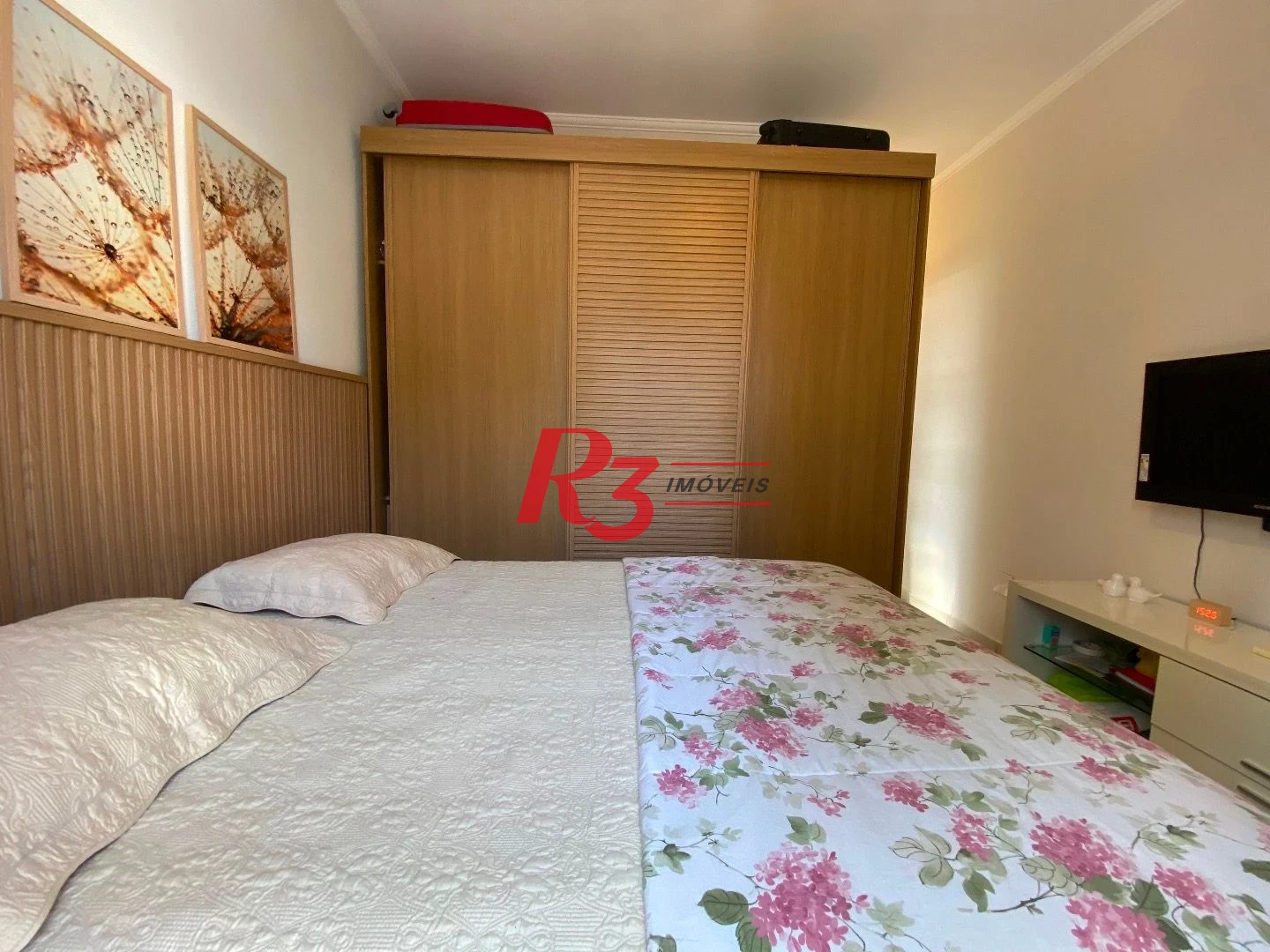 Casa com 3 dormitórios à venda, 106 m² por R$ 990.000,00 - Campo Grande - Santos/SP