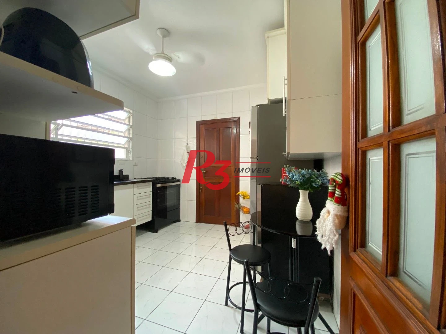 Casa com 3 dormitórios à venda, 106 m² por R$ 990.000,00 - Campo Grande - Santos/SP