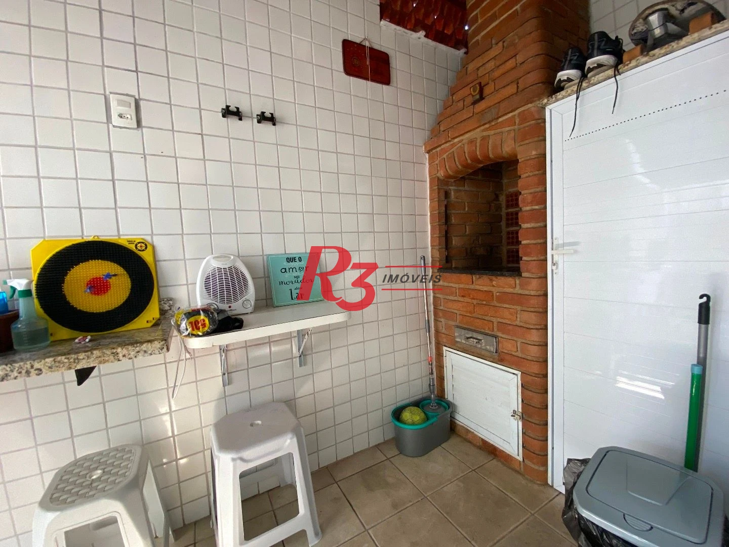 Casa com 3 dormitórios à venda, 106 m² por R$ 990.000,00 - Campo Grande - Santos/SP
