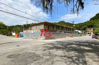 Sobrado Novo com 03 Suítes