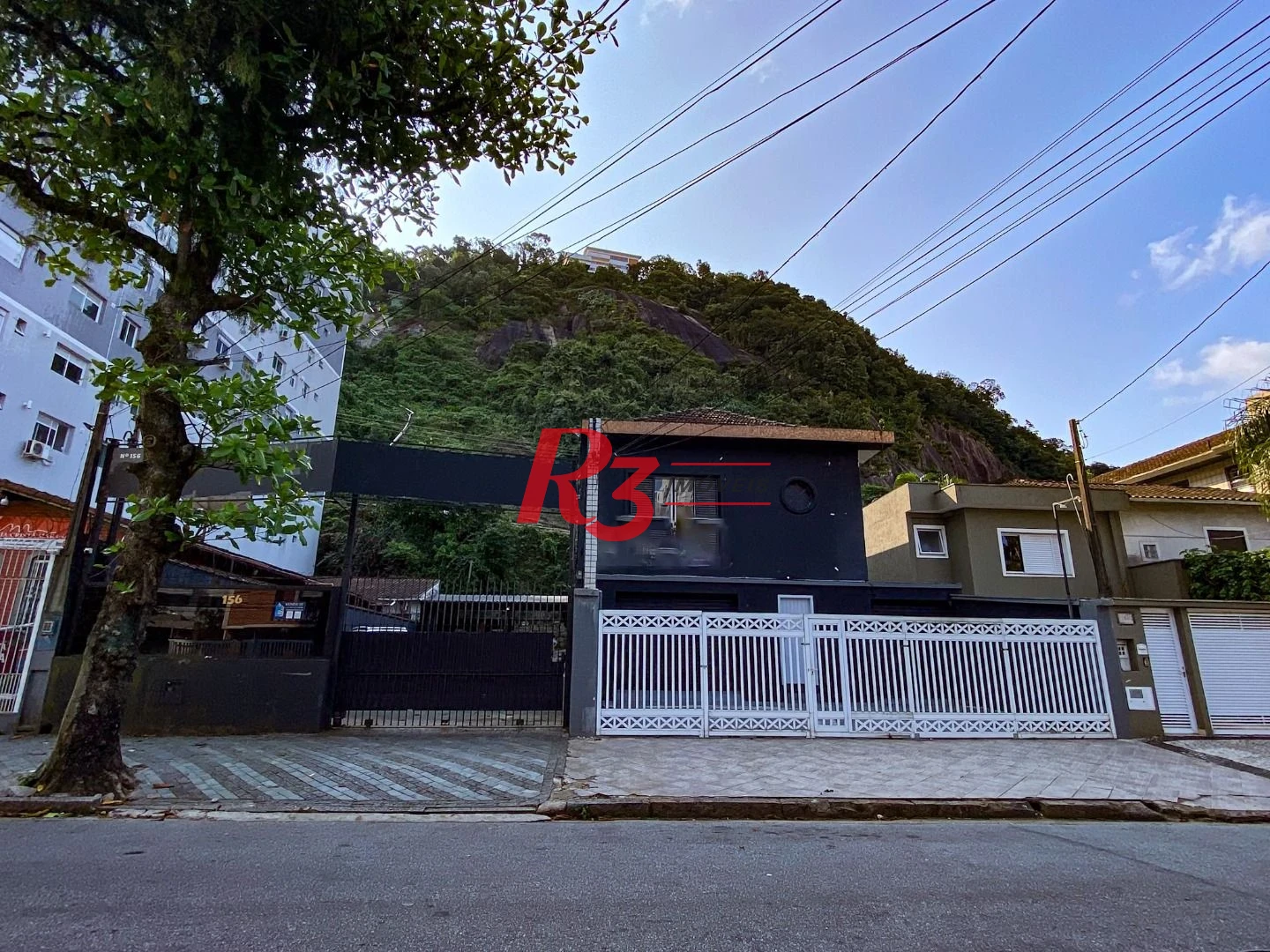 Sobrado, 989 m² - venda por R$ 5.000.000,00 ou aluguel por R$ 18.500,01/mês - Marapé - Santos/SP