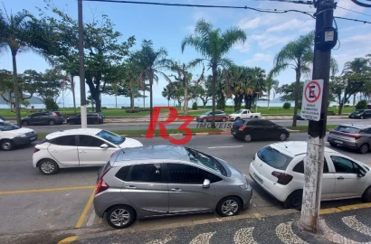 Excelente imóvel de frente para o mar.