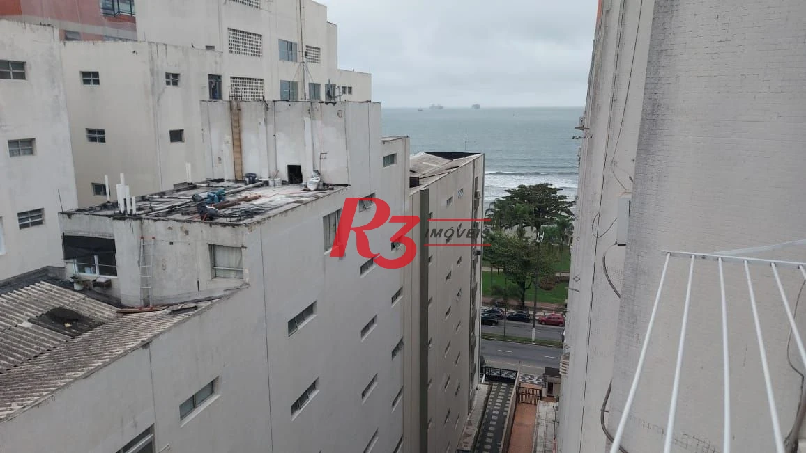 Excelente imóvel de frente para o mar.