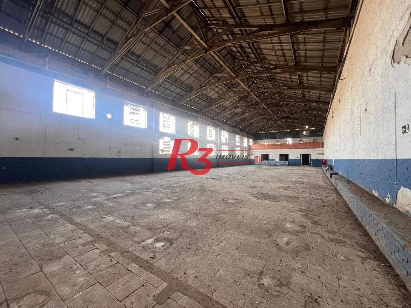 Salão para alugar, 1000 m² por R$ 10.000,00/mês - Centro - Santos/SP