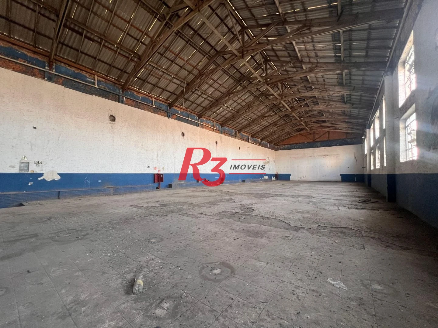 Salão para alugar, 1000 m² por R$ 10.000,00/mês - Centro - Santos/SP