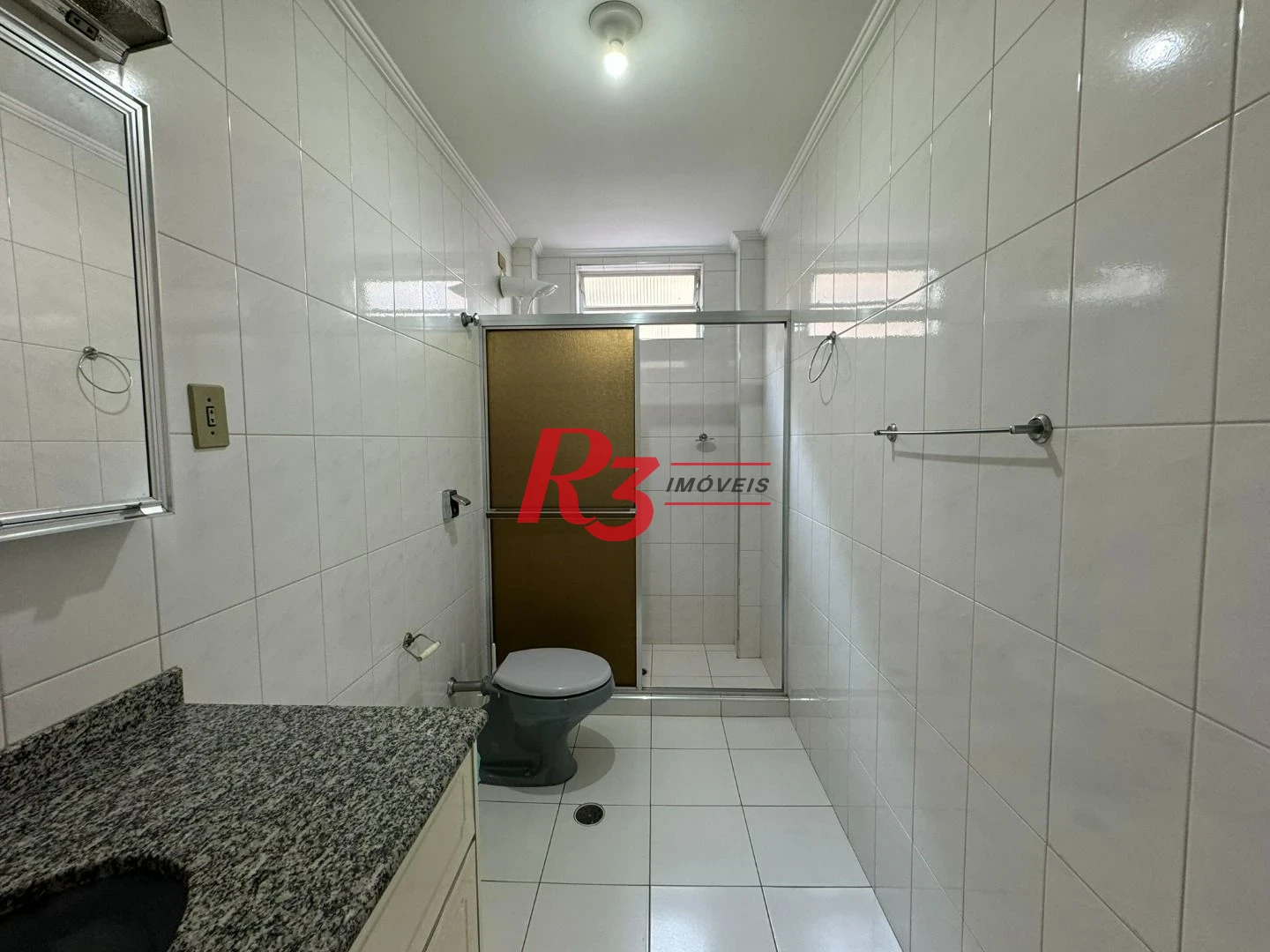 Apartamento com 2 dormitórios na quadra da praia à venda, 127 m² por R$ 700.000 - Aparecida - Santos/SP