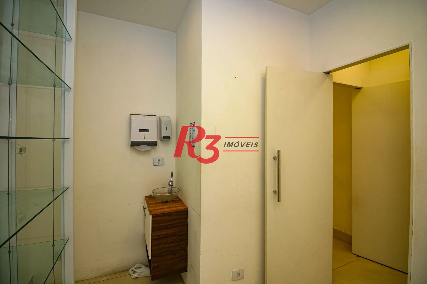 Loja para alugar, 30 m² por R$ 6.000,00/mês - Gonzaga - Santos/SP