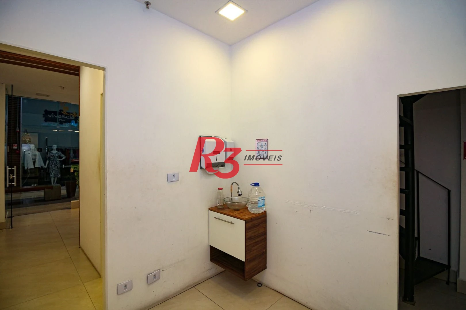 Loja para alugar, 30 m² por R$ 6.000,00/mês - Gonzaga - Santos/SP