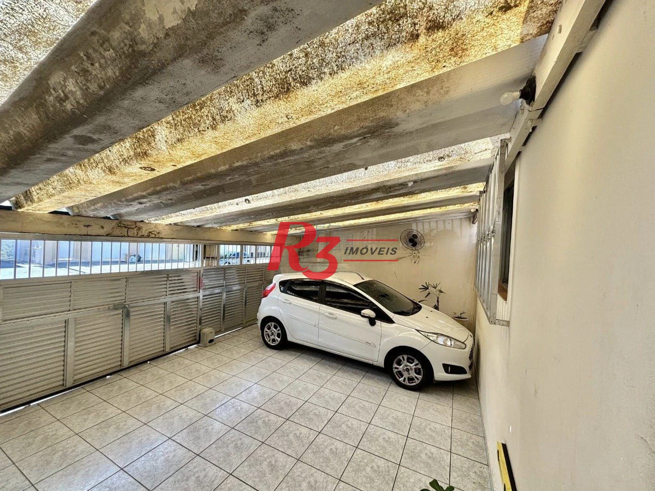 Casa com 2 dormitórios à venda, 156 m² por R$ 848.000,00 - Marapé - Santos/SP