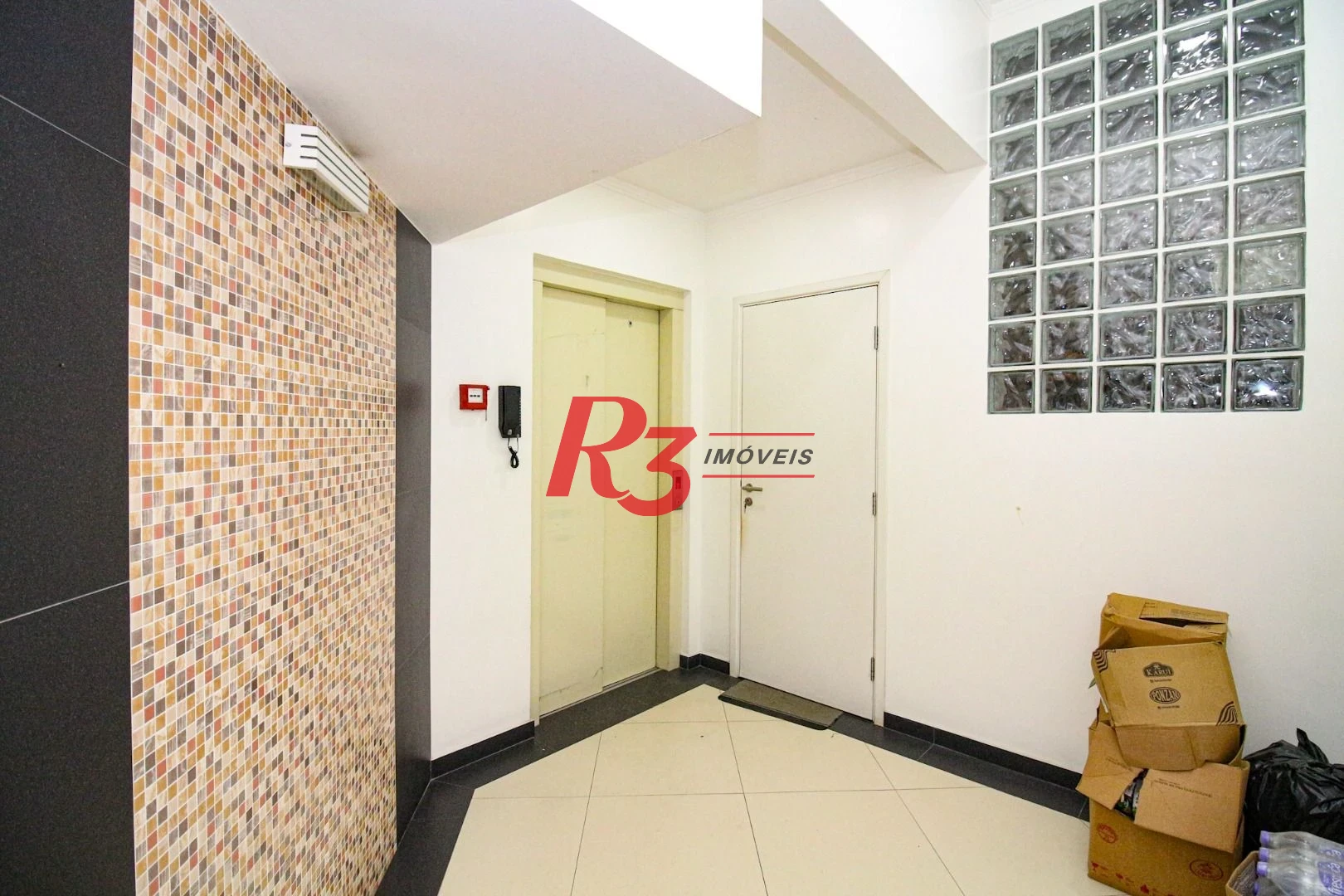Prédio, 666 m² - venda por R$ 3.000.000,00 ou aluguel por R$ 35.000,00/mês - Vila Nova - Santos/SP