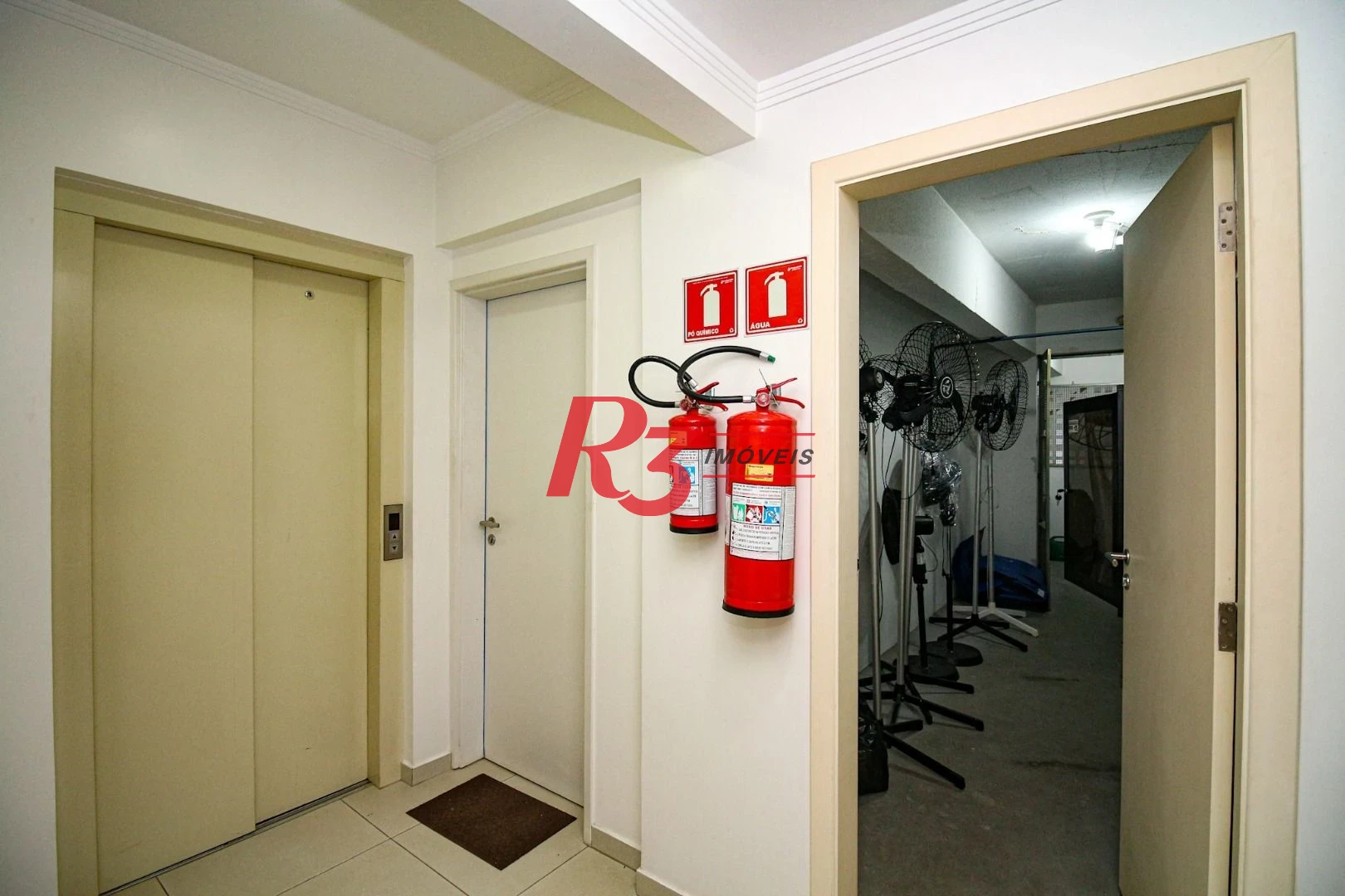 Prédio, 666 m² - venda por R$ 3.000.000,00 ou aluguel por R$ 35.000,00/mês - Vila Nova - Santos/SP