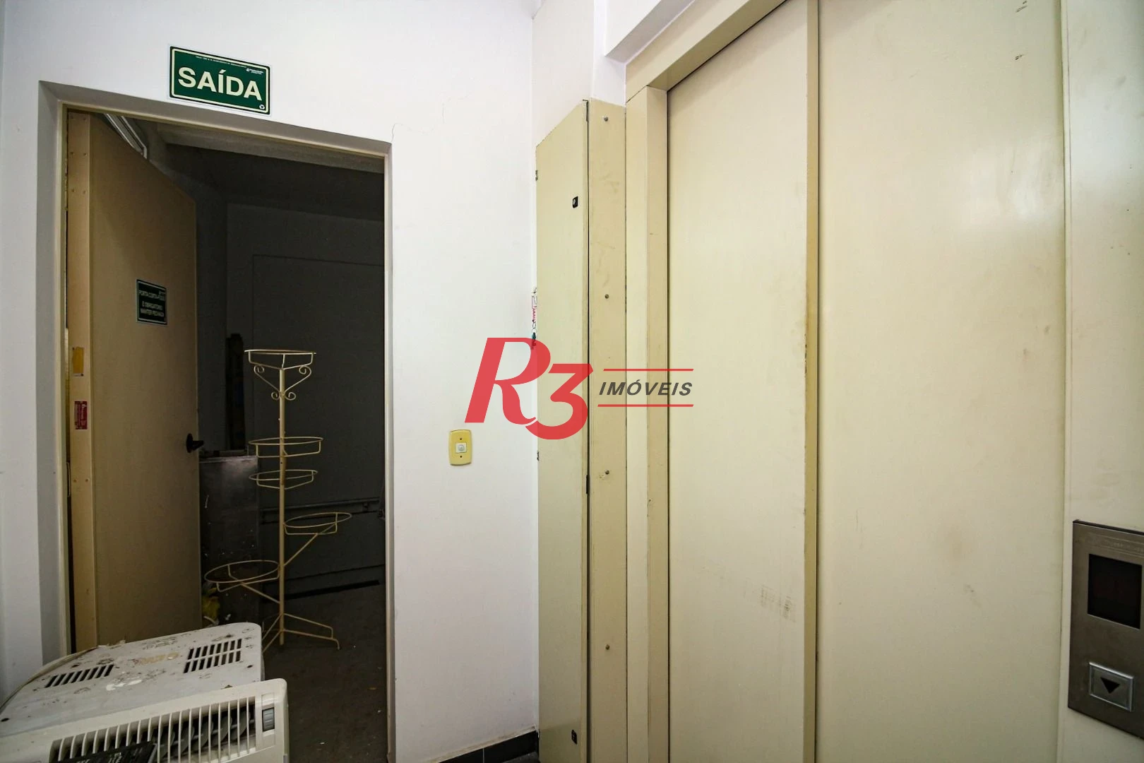 Prédio, 666 m² - venda por R$ 3.000.000,00 ou aluguel por R$ 35.000,00/mês - Vila Nova - Santos/SP