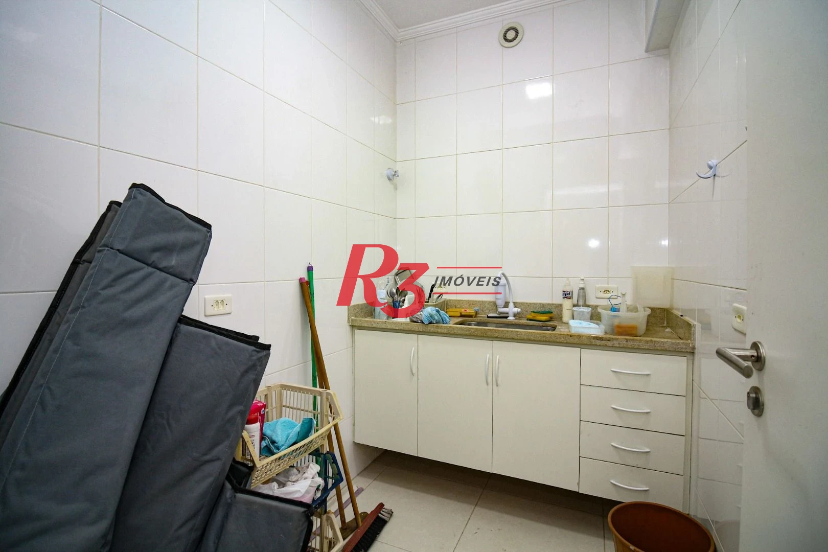 Prédio, 666 m² - venda por R$ 3.000.000,00 ou aluguel por R$ 35.000,00/mês - Vila Nova - Santos/SP