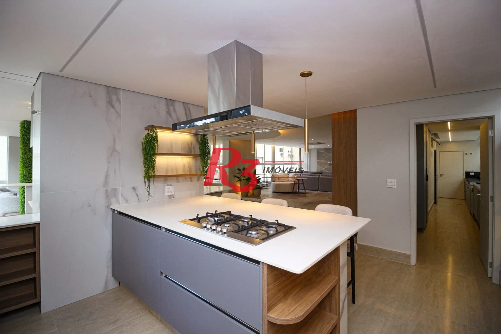 Apartamento com 3 Quartos à venda, 272 m² por R$ 2.950.000 - Gonzaga - Santos/SP