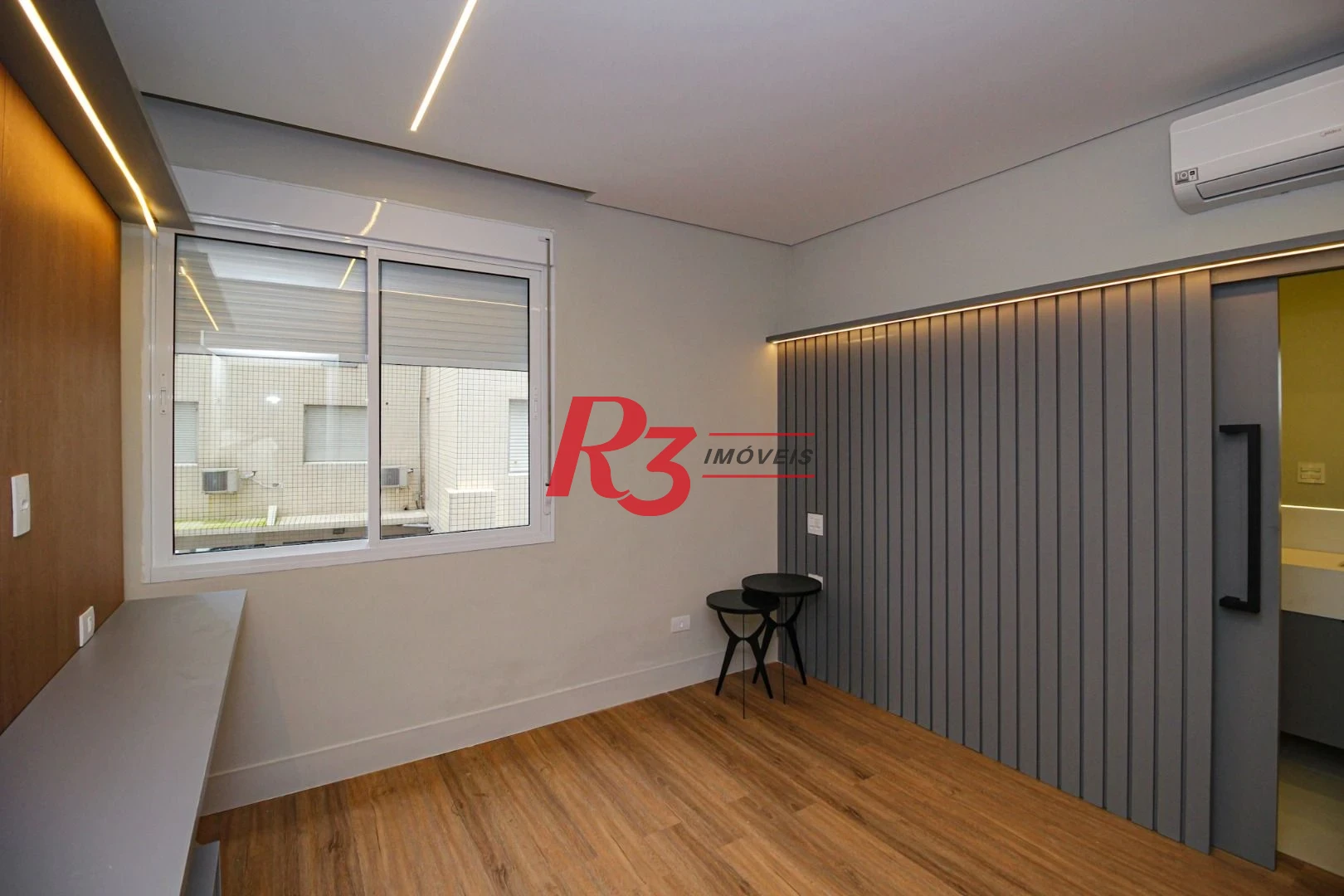 Apartamento com 3 Quartos à venda, 272 m² por R$ 2.950.000 - Gonzaga - Santos/SP