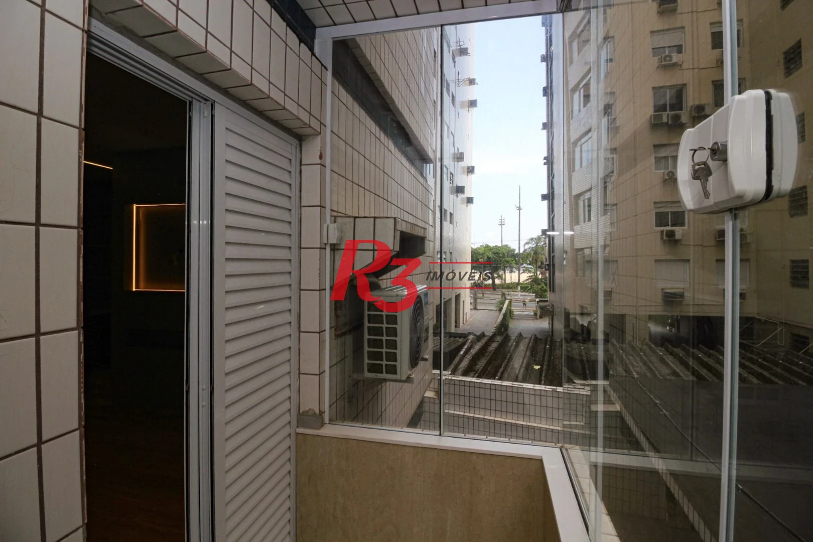 Apartamento com 3 Quartos à venda, 272 m² por R$ 2.950.000 - Gonzaga - Santos/SP