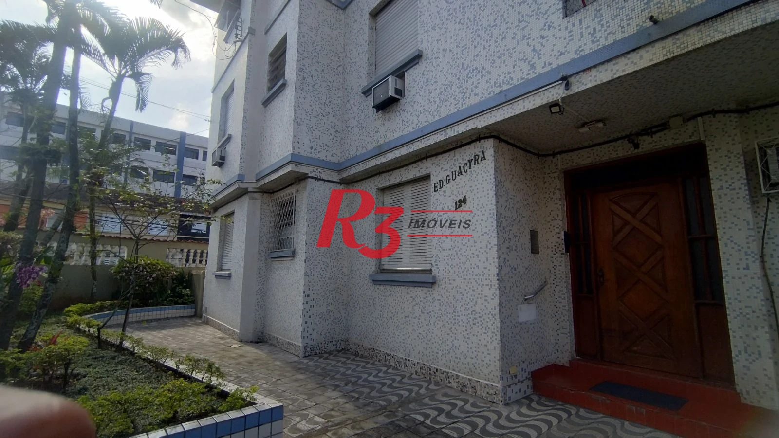 Apartamento com 2 dormitórios à venda, 69 m² por R$ 370.000,00 - Encruzilhada - Santos/SP