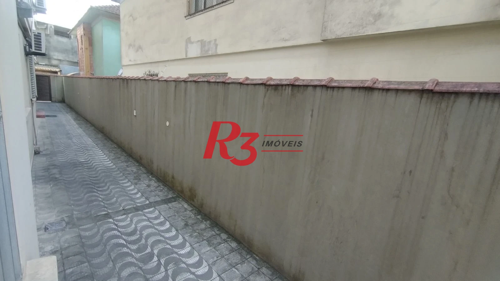 Apartamento com 2 dormitórios à venda, 69 m² por R$ 370.000,00 - Encruzilhada - Santos/SP
