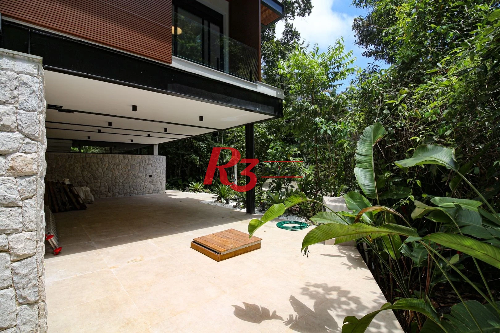 Casa com 5 dormitórios à venda, 500 m² por R$ 12.500.000,00 - Cidade Jardim Tom - Guarujá/SP