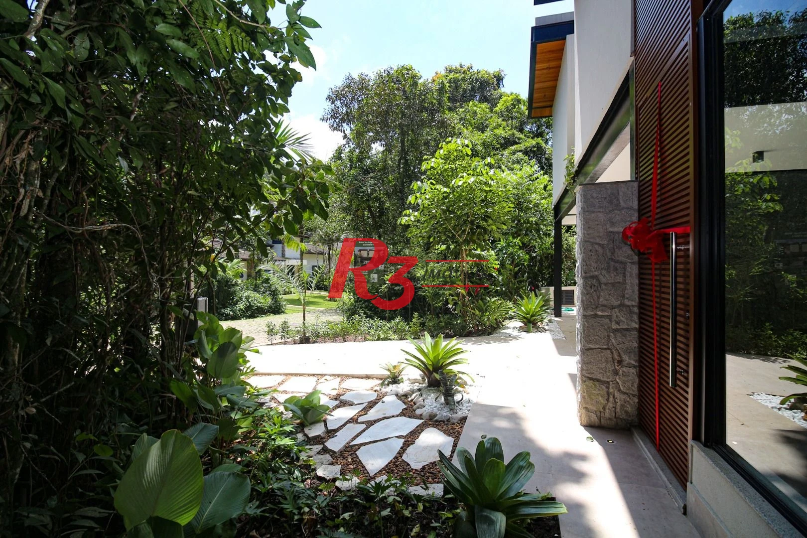 Casa com 5 dormitórios à venda, 500 m² por R$ 12.500.000,00 - Cidade Jardim Tom - Guarujá/SP