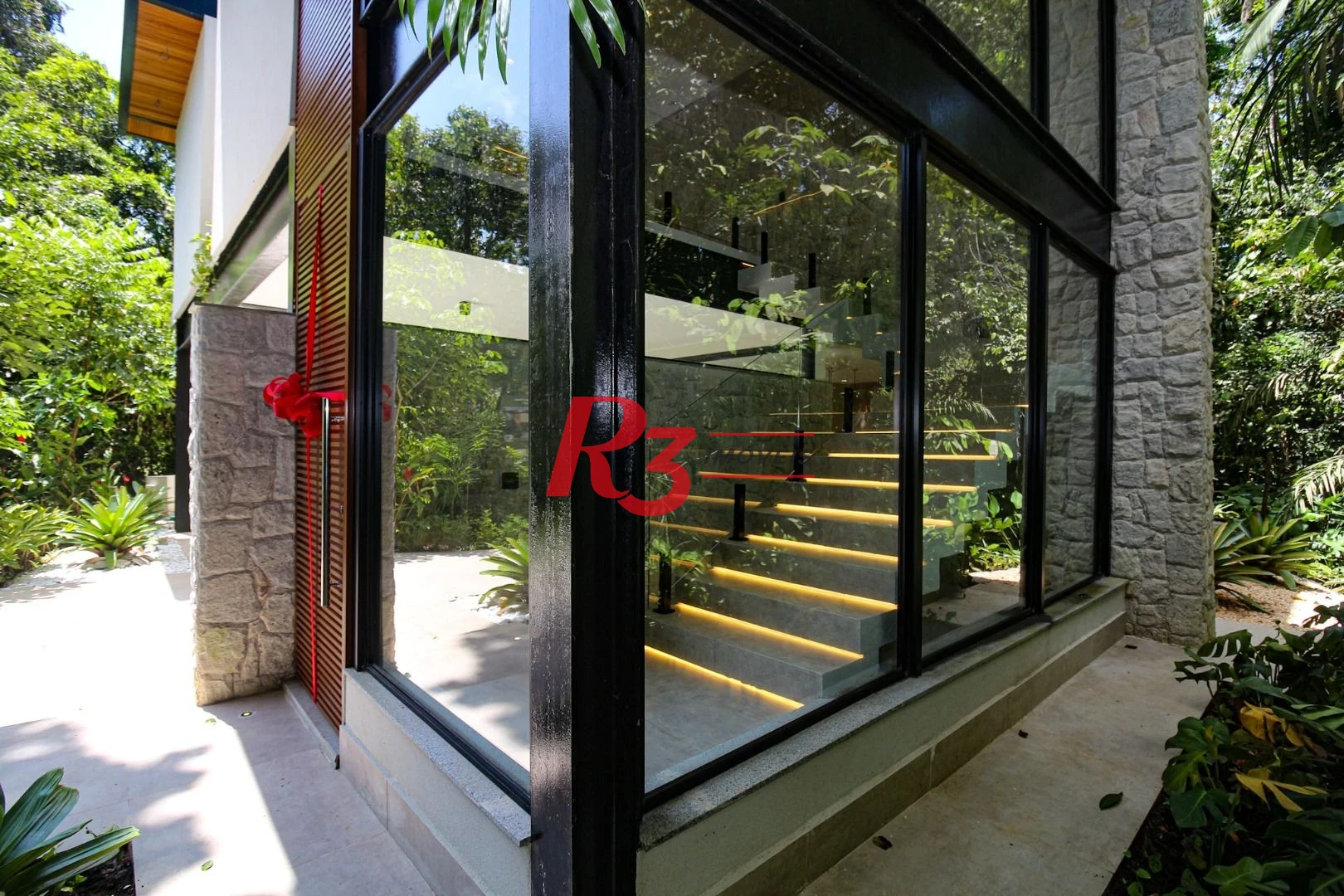 Casa com 5 dormitórios à venda, 500 m² por R$ 12.500.000,00 - Cidade Jardim Tom - Guarujá/SP
